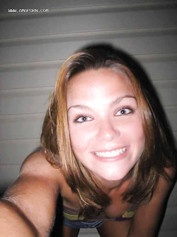 Ragazze ubriache pisciano N.2