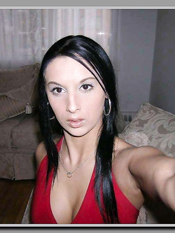 Foto selfie porno di una porcella italiana