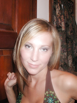 Foto hard di giovani sposi in luna di miele