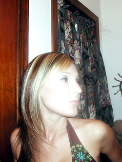 Foto hard di giovani sposi in luna di miele