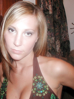 Foto hard di giovani sposi in luna di miele