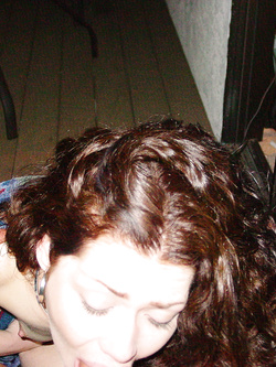 Foto di una gran figona rossa bocchinara