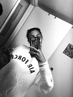 Selfie di una super figona mulatta