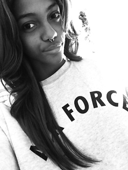 Selfie di una super figona mulatta