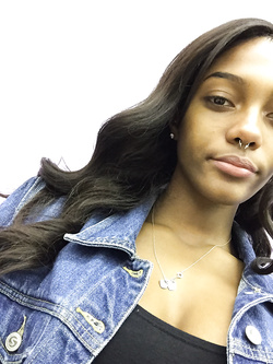 Selfie di una super figona mulatta