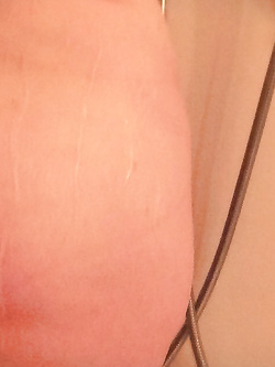 Selfie di una troietta inglese tettona