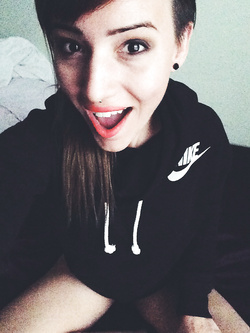 Selfie hot di una bella figa