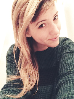 Selfie hot di una bella figa