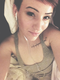 Selfie hot di una bella figa