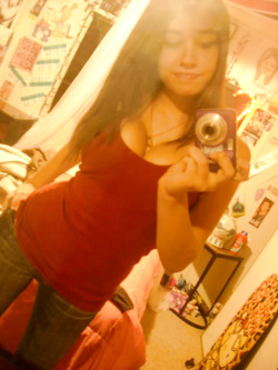 Selfie di una 18enne fighissima