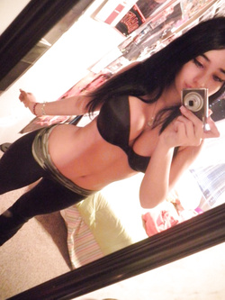 Selfie di una 18enne fighissima