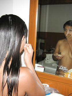 Foto troietta vietnamita nuda