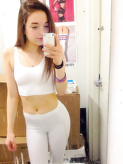 Foto porno di Whatsapp di una 18enne