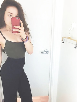 Foto porno di Whatsapp di una 18enne