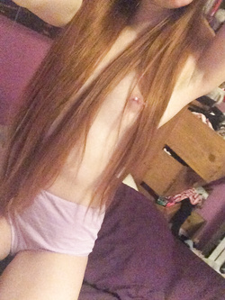 Foto di una 19enne rubate da Whatsapp