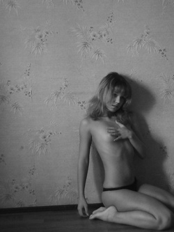 Foto porno di una puttanella spezzina