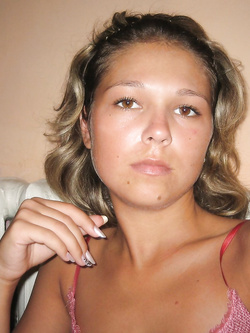 Foto porno di una puttanella spezzina