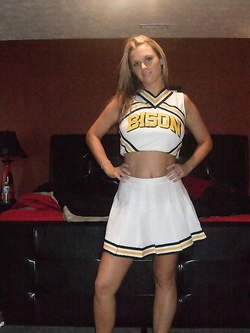 Foto di una cheerleader tettona