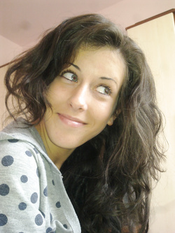 Foto di una troietta genovese figa