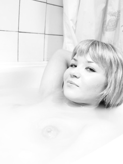 Selfie hot si una venere bionda