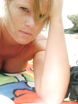 MILF Italiana (redhead Italian MILF)