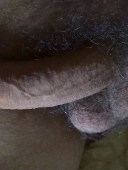 Tutte le mattine scatto una foto al mio cazzo