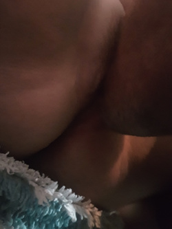 Una bella leccata di figa e culo