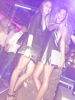 Monella universitaria