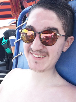 Mi piace leccare le fighe delle ragazze belle  :*❤️