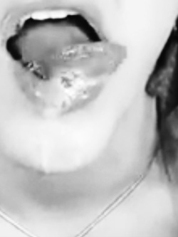 Vienimi sempre in bocca... dopo che mi hai inculato!