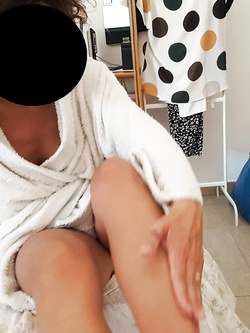 MIA MOGLIE DOPO LA DOCCIA