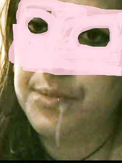 sborrata in bocca  e sulle tettone