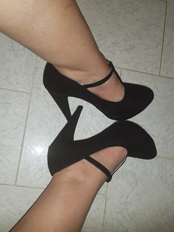 Adoro fare la troia con i tacchi!