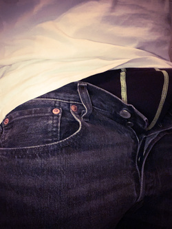 La Moglie non c’è... il cazzo a chi lo do?