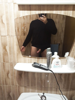 Donne, cazzo piccolo secondo voi ?