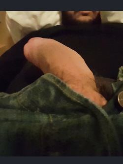 Donne, cazzo piccolo secondo voi ?