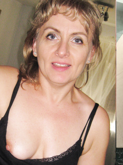 Carmen Polish hairy slut mum spreading wide open