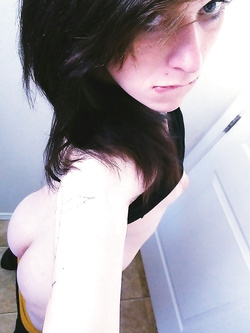 In webcam con la porcellina transessuale