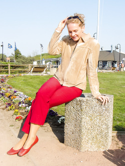 Patrice 40 yo Polish hairy oral slut