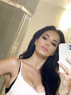 Foto porno hot di mistress Audrey Martin