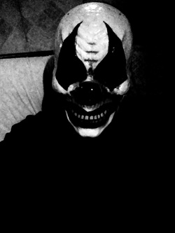 Anal dai capelli biondi