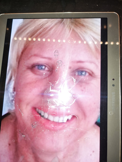 Romeolovebbw2 sborra il viso della mia Signora