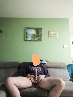 Cazzone durissimo per chiunque vuole