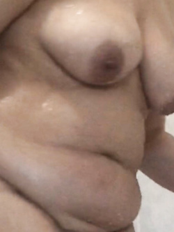 Simona Moglie tettona