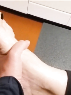 Mia moglie viene messa a nudo 2