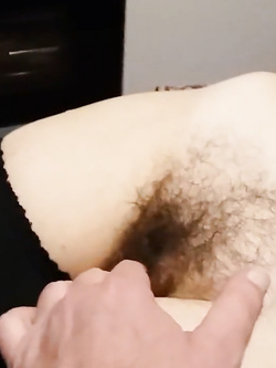 Mia moglie viene messa a nudo 3