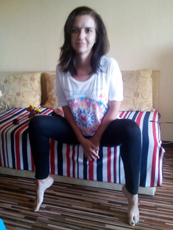 vera bruna amatoriale in posa in foto private fatte in casa