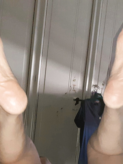 Costretta a mostrarsi anche controvoglia