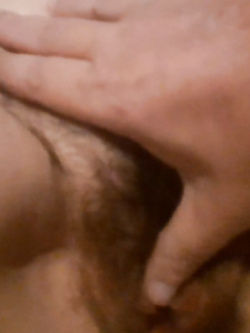 Il medico tenta di far raggiungere l'orgasmo a mia moglie