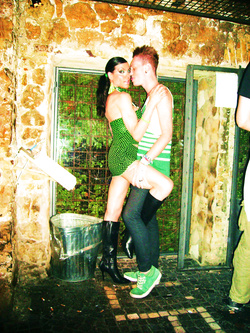 cerco cazzi su ama porn cliccaa